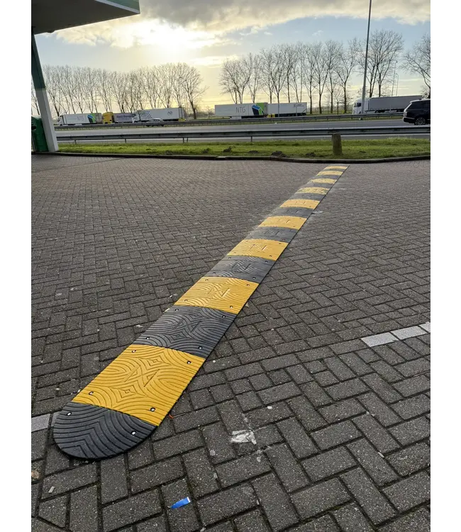 Temposchwelle 3 cm 250 cm bis 600 cm -Gelb Schwarz inkl. Montagezubehör