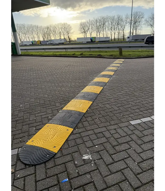 Temposchwelle 3 cm 250 cm bis 600 cm -Gelb Schwarz inkl. Montagezubehör