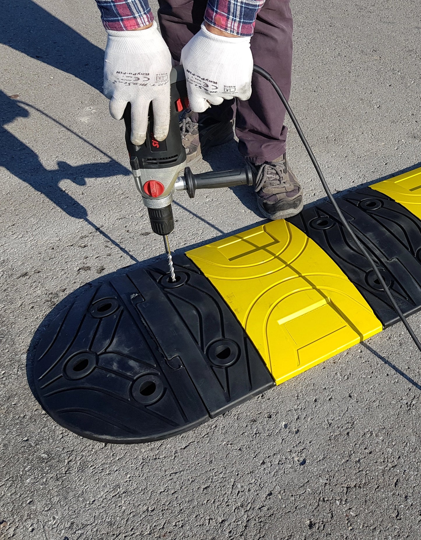 Fahrbahnschwelle Gummi 5 cm – Komplettset 250–600 cm